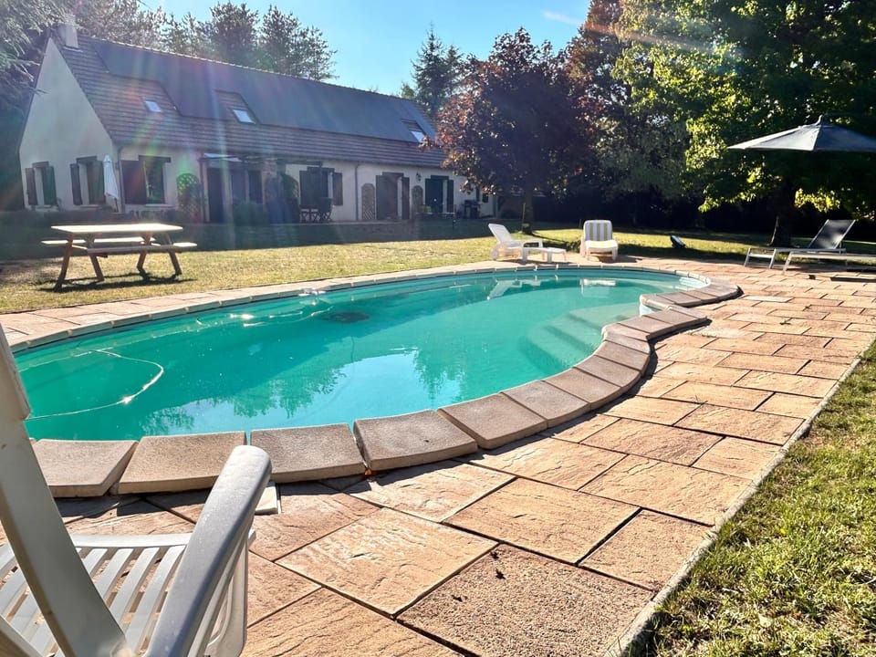 Chambord - Belle demeure avec Grand Parc et Piscine privés House in Centre-Val de Loire