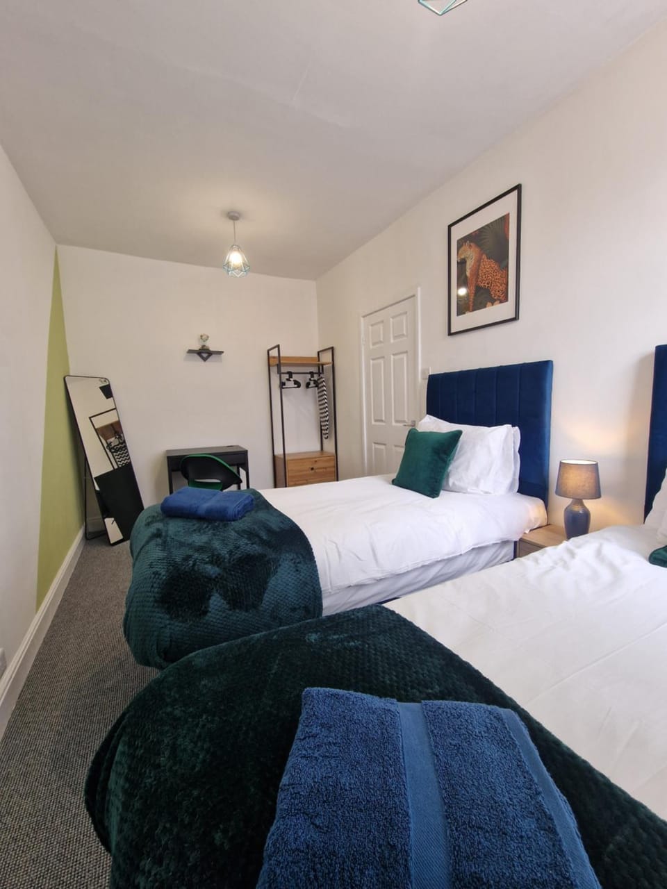 Bed, TV and multimedia, Photo of the whole room, Bedroom, heating, internet, towels