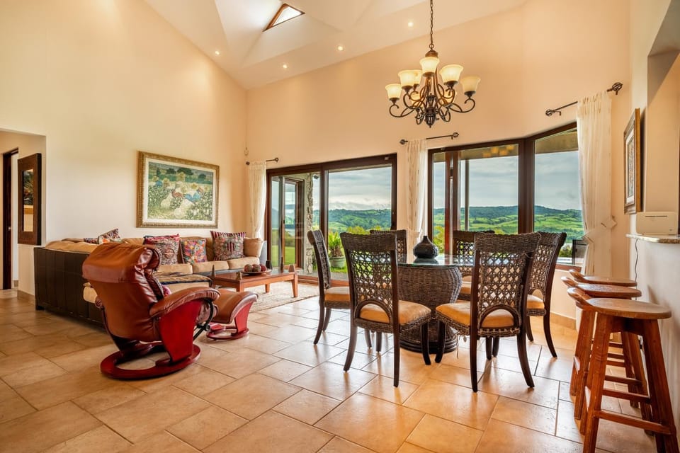 Casa Shamrock Duplex 1 House in Alajuela Province