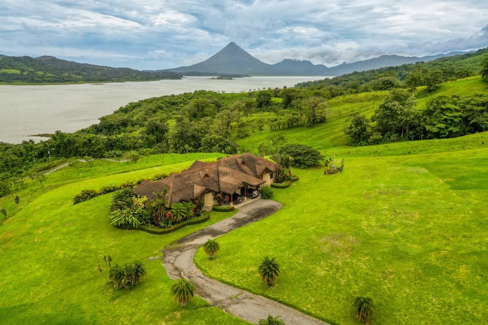 Casa Shamrock Duplex 1 House in Alajuela Province