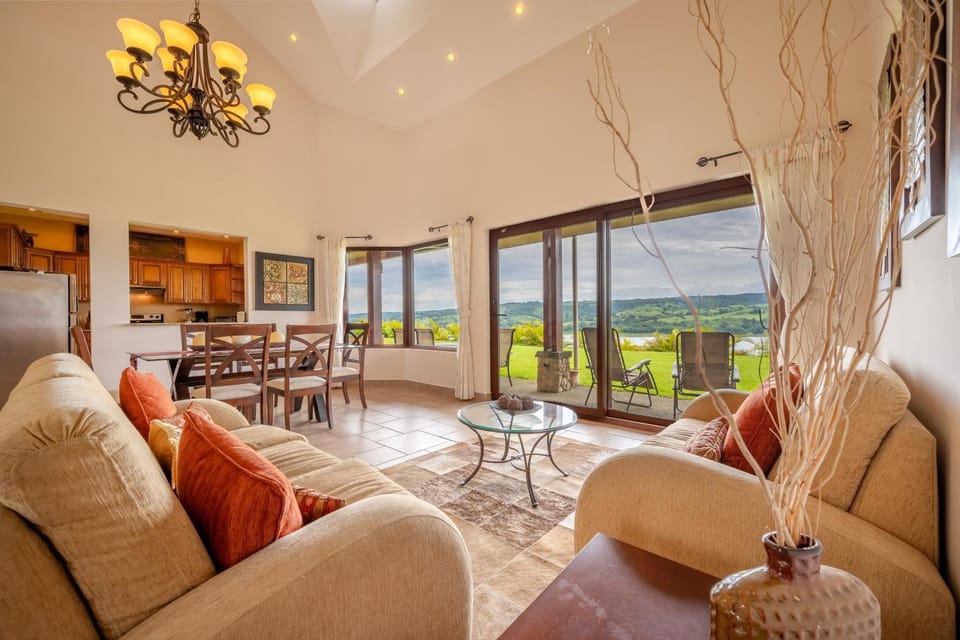Casa Shamrock Duplex 2 House in Alajuela Province