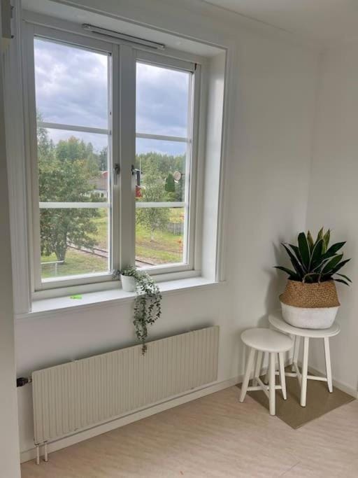 Villa Lilla Emma, Mysig Lägenhet i Jädraås, Nära Sjö och Kungsberget Apartment in Sweden