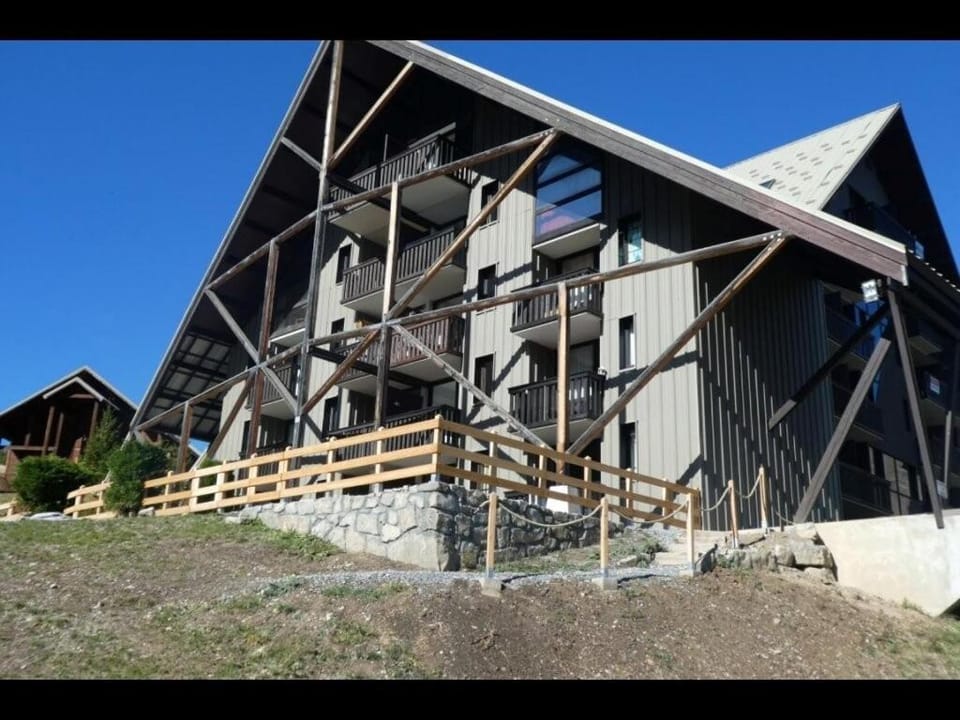 Résidence Aurans - Joli deux pièces au cœur de la station de Réallon 223A MAE-8391 Apartment in Provence-Alpes-Côte d'Azur