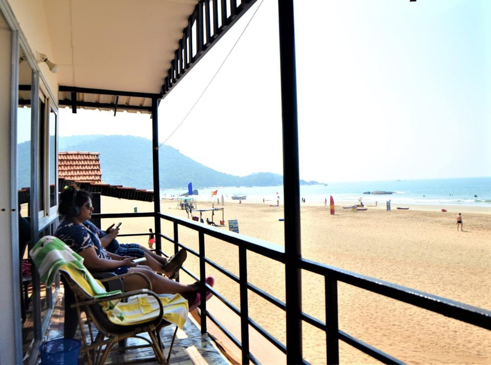 Day, View (from property/room), Balcony/Terrace, Beach, Sea view