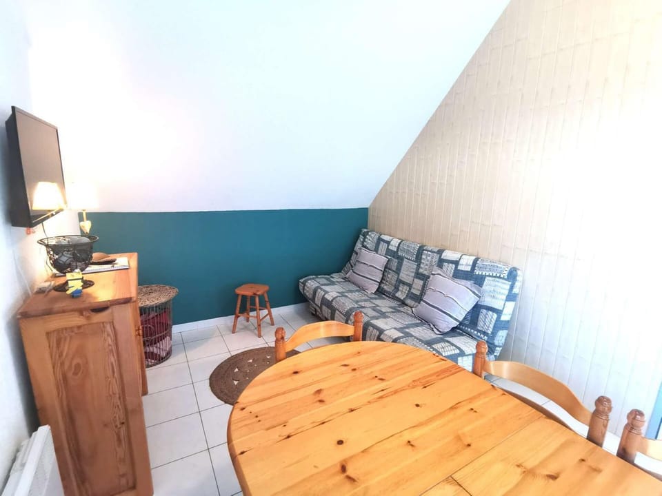 Bed, furniture