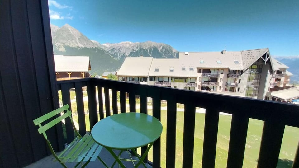 Mountain view, furniture