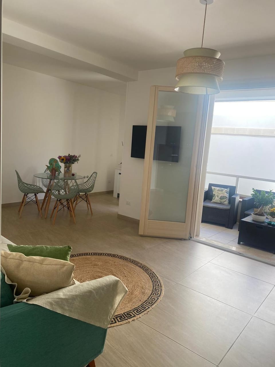Living room, Dining area