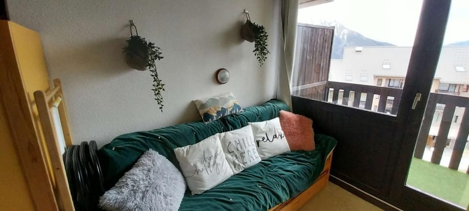 Bed, Living room, Bedroom, furniture