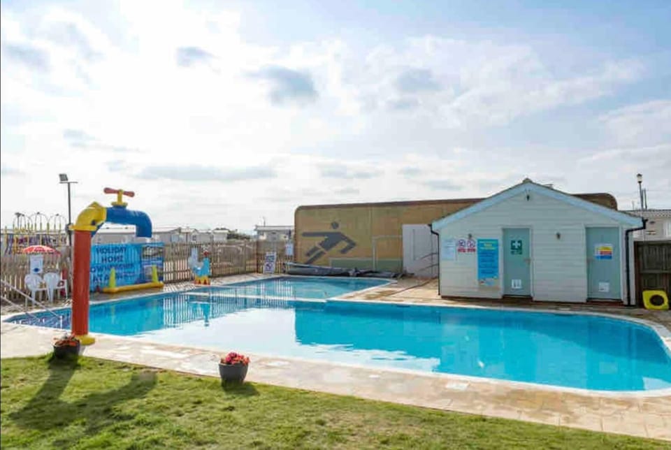 4 Bedroom Holiday Home in Seasalter Whitstable Campground/ 
RV Resort in City of Canterbury