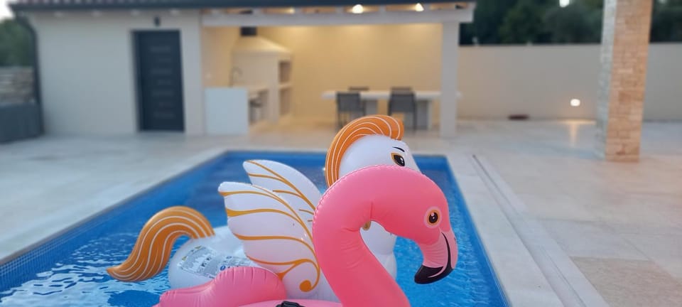 Pool view, Swimming pool