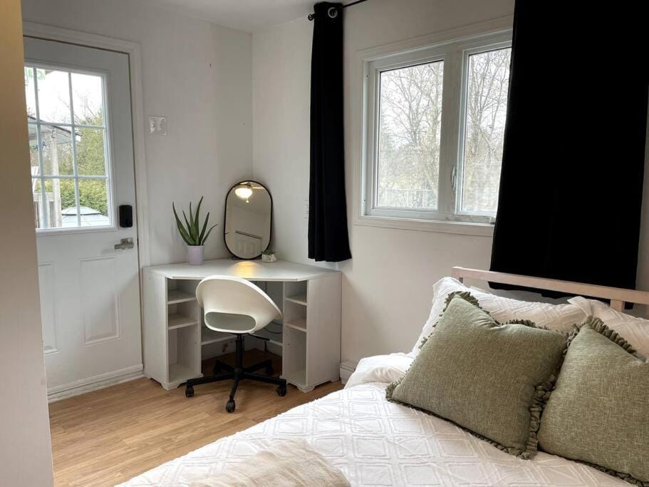 The Mini Apartment on Richer Apartment in Gatineau