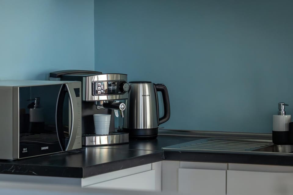 dishwasher, microwave, oven, kitchen