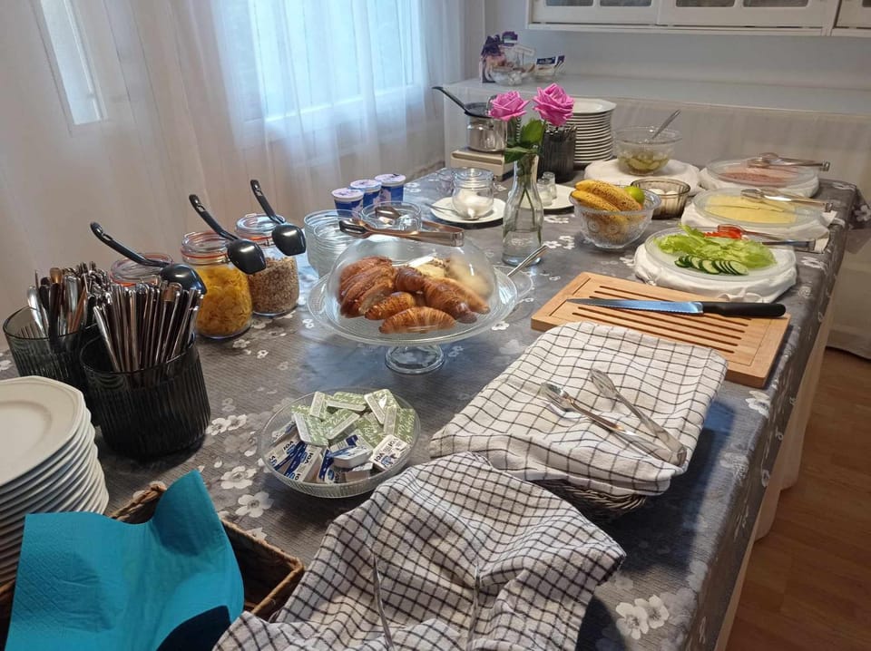 Food, Buffet breakfast