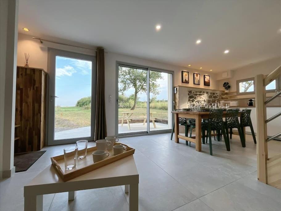 Natural landscape, Living room