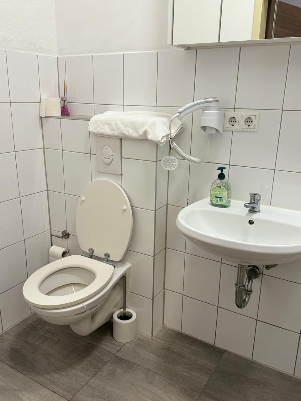 Shirdel Pension Hostel in Ingolstadt