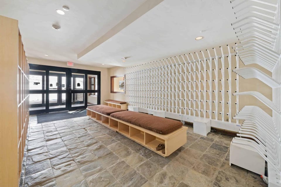Highlands Lodge 305 by East West Hospitality Apartment in Beaver Creek