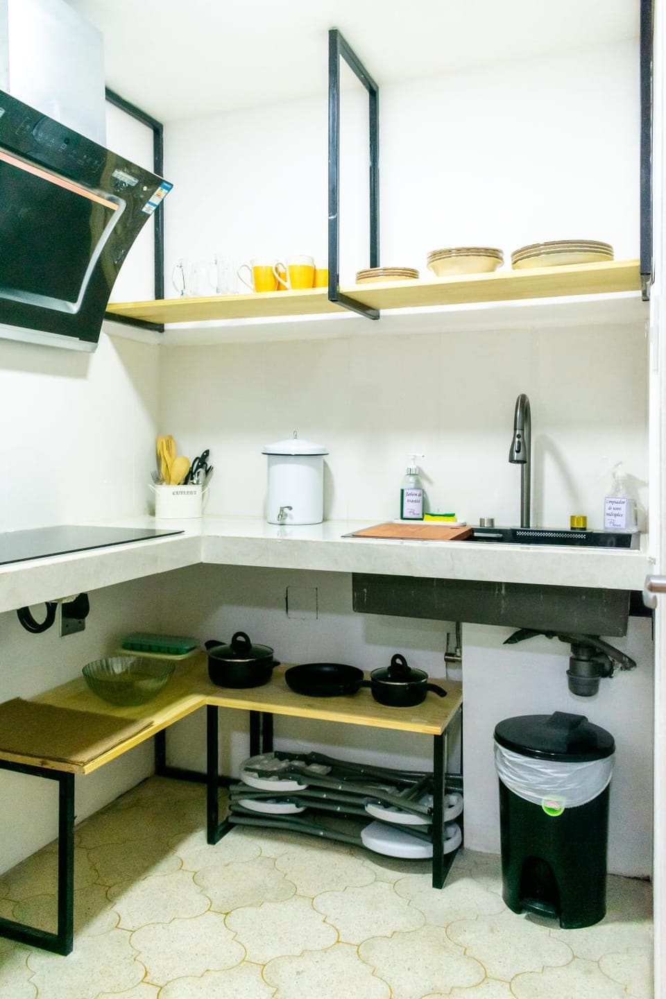 Kitchen or kitchenette