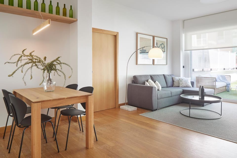 Living room, Dining area