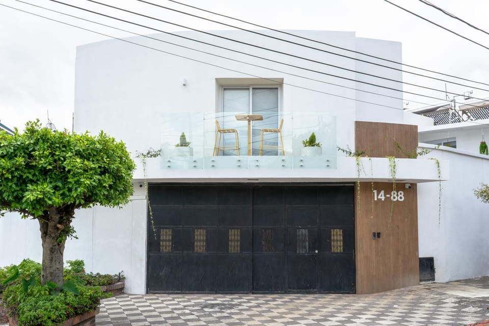 Cute and Efficient close to Antigua Guatemala Exit H6 Apartment hotel in Guatemala City
