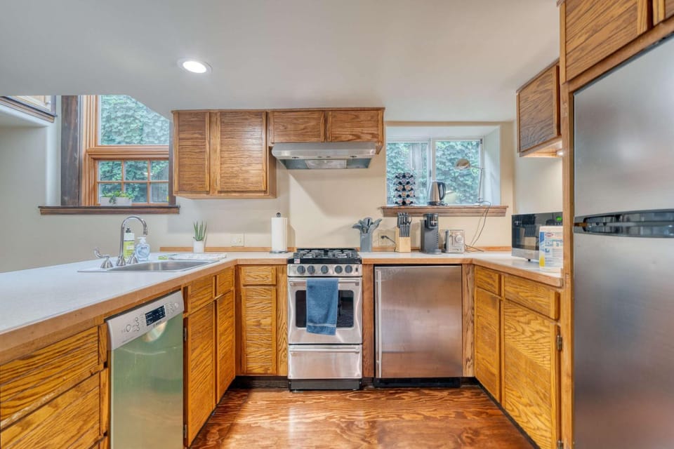 Stay Portland - 1BR Historic Soul District Remodel House in Portland