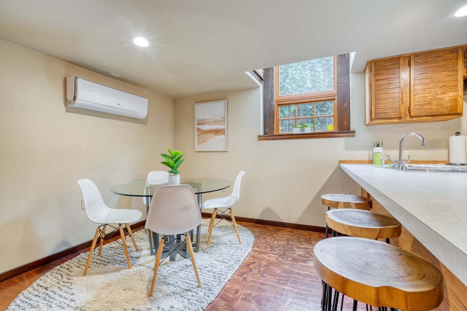 Stay Portland - 1BR Historic Soul District Remodel House in Portland