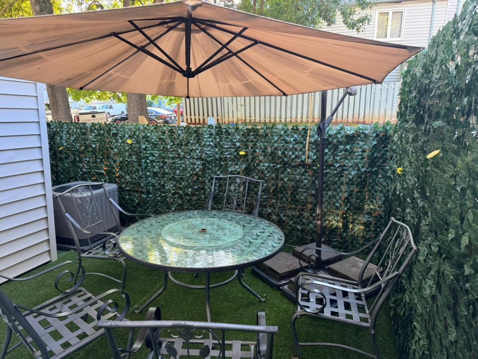 Patio, Garden, Dining area, Garden view