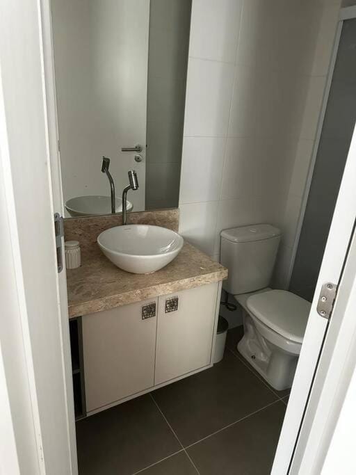 Apartamento 104 Paradiso Del Sole em Bombas Apartment in Porto Belo