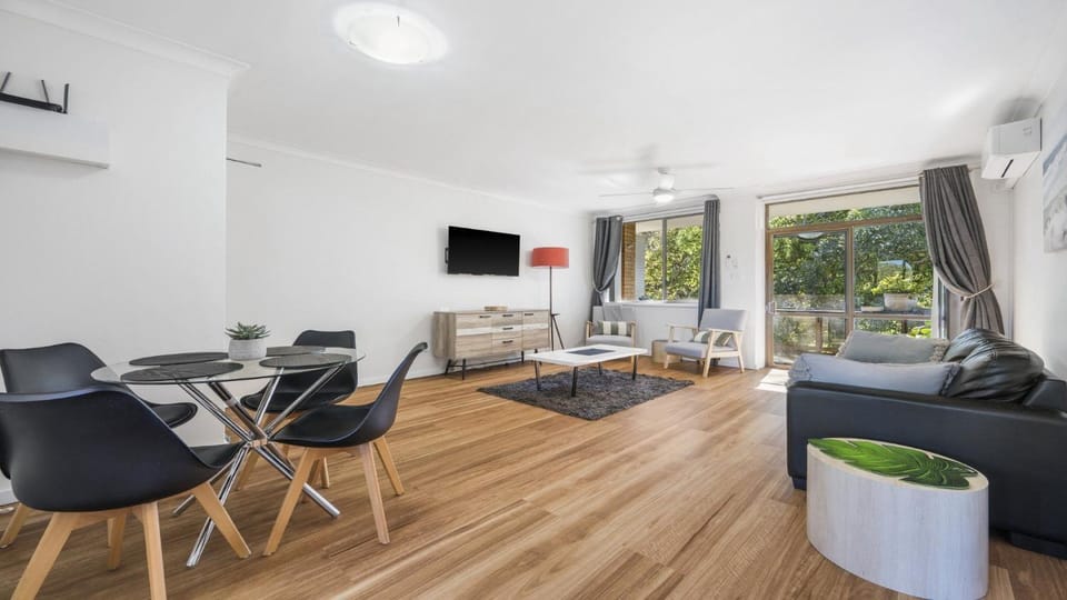 Flynns Beach Seascape Apartment in Port Macquarie