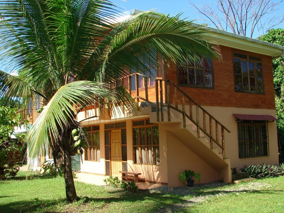 Babilonia Apartment hotel in Cahuita