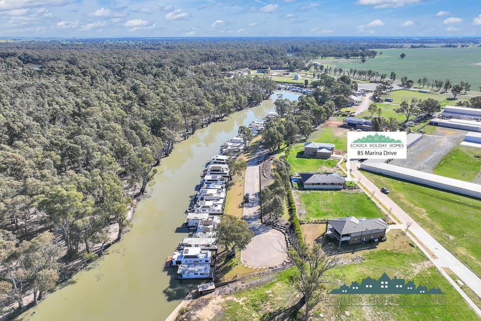 Marina Views House in Moama