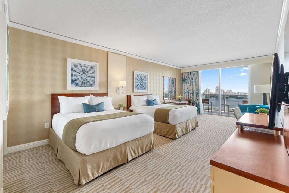 Bed, TV and multimedia, Balcony/Terrace, Photo of the whole room, Evening entertainment, Bedroom