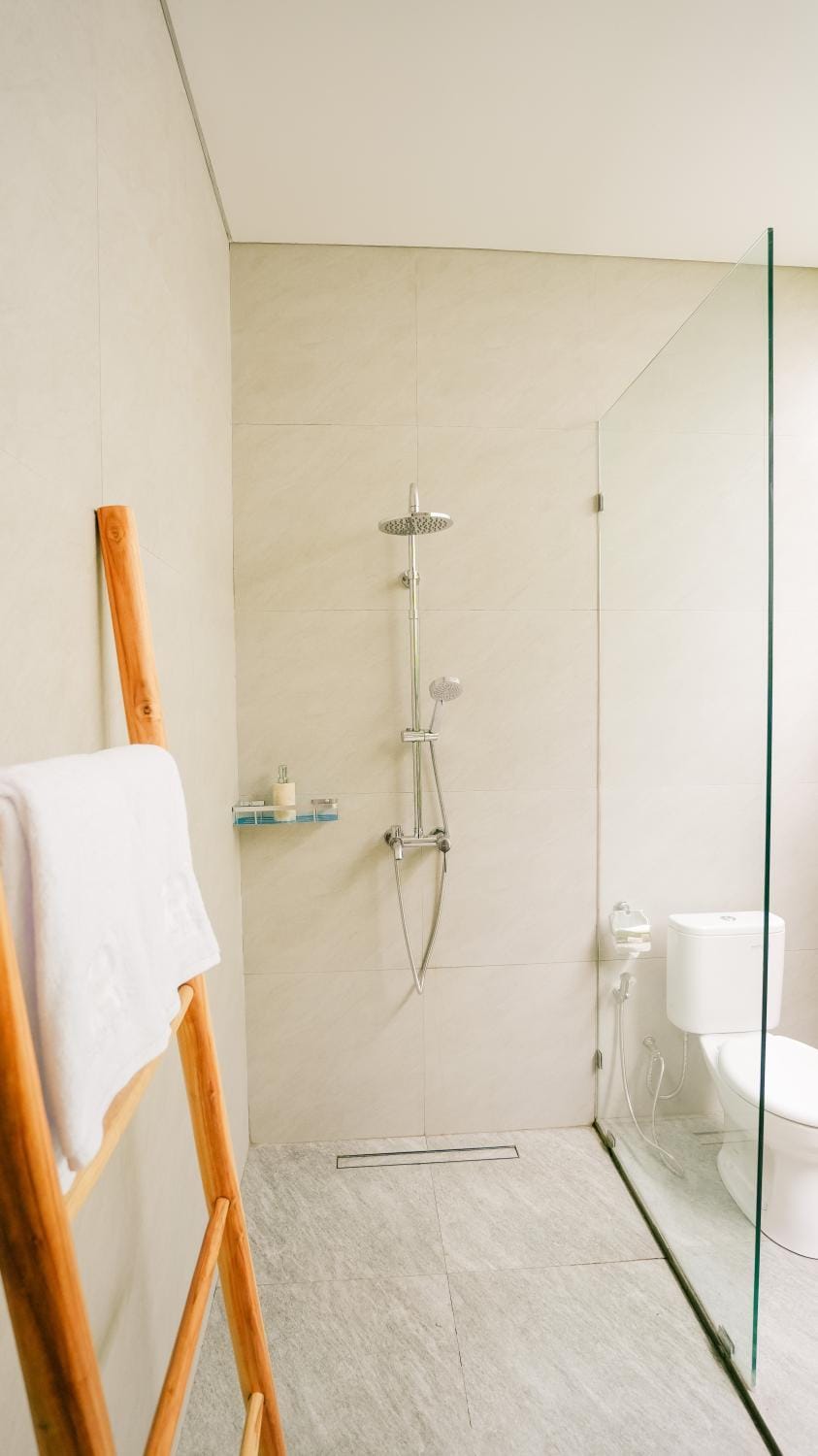 Shower, Bathroom, towels