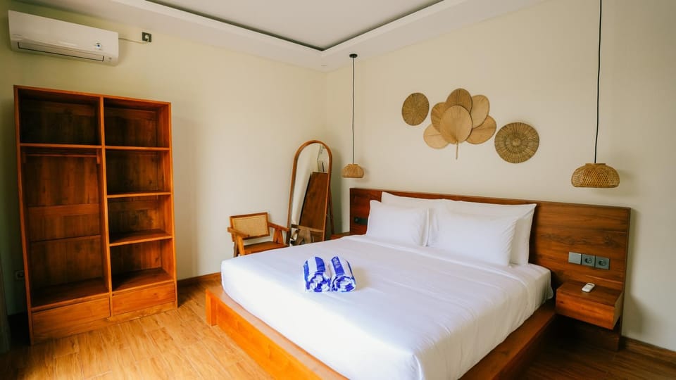 Bed, Photo of the whole room, Bedroom, wardrobe