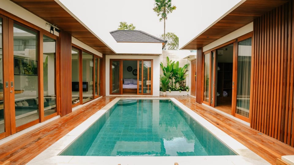 Pool view, Swimming pool