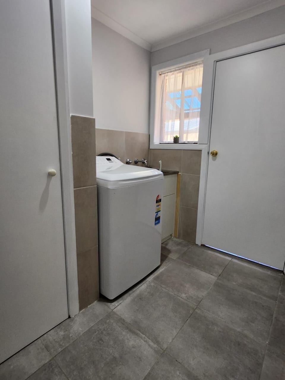 Lbarza Charming & Convenient 3BR Home close to Hospitals & Sporting Grounds House in Shepparton