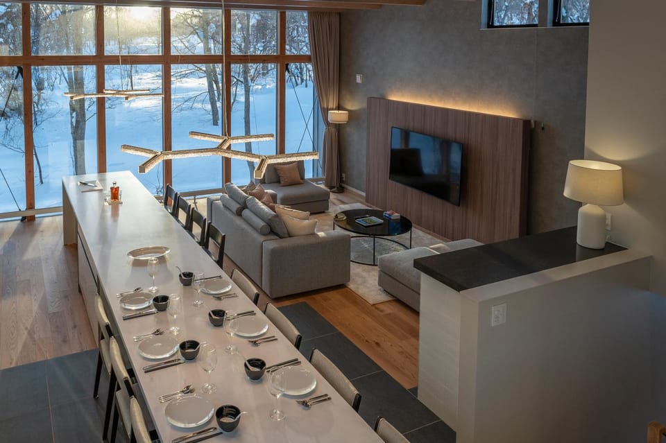 Living room, Dining area