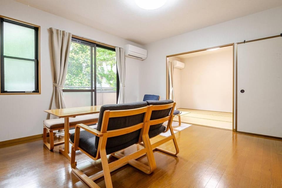 Living room, Dining area, air conditioner