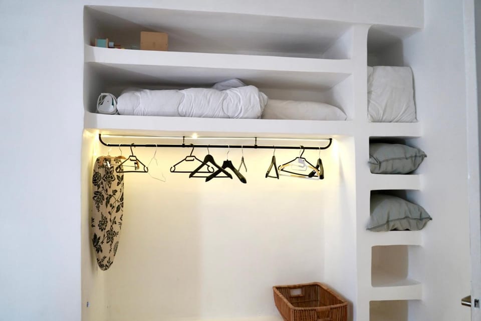 T2 Appartement 55m2 Terrasse 20m2 - à 15min à pied du Centre Ville - Wifi - Air conditioning Apartment in Cannes