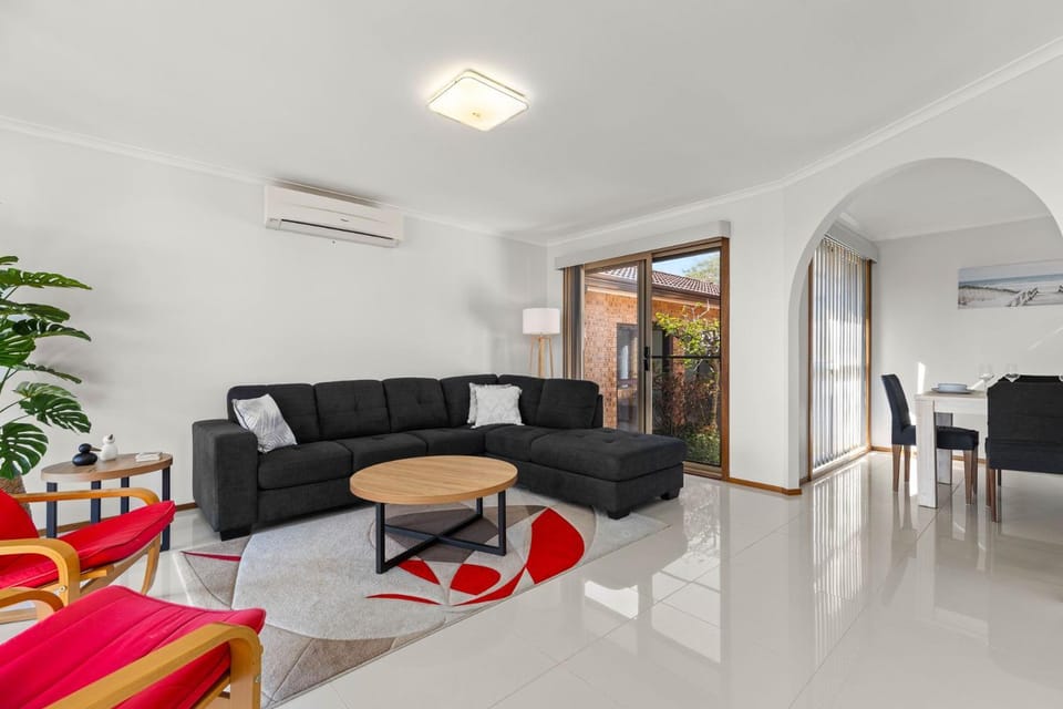 Colloden Beach House by Experience Jervis Bay House in Vincentia