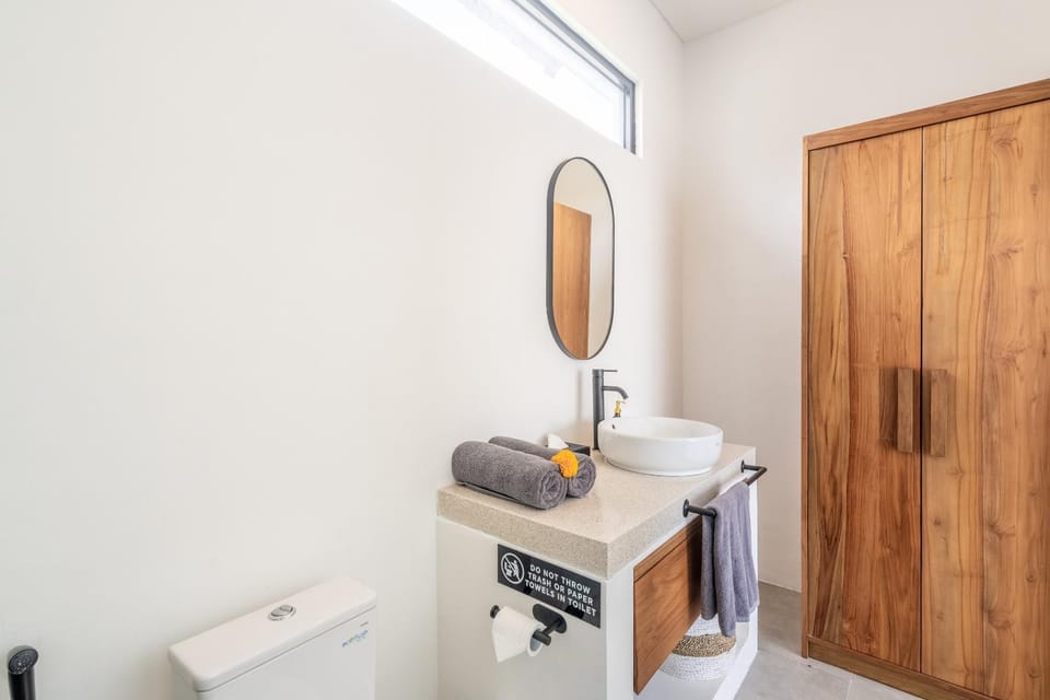 Toilet, Bathroom