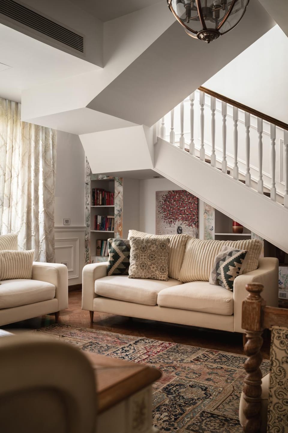 Living room, Seating area, air conditioner