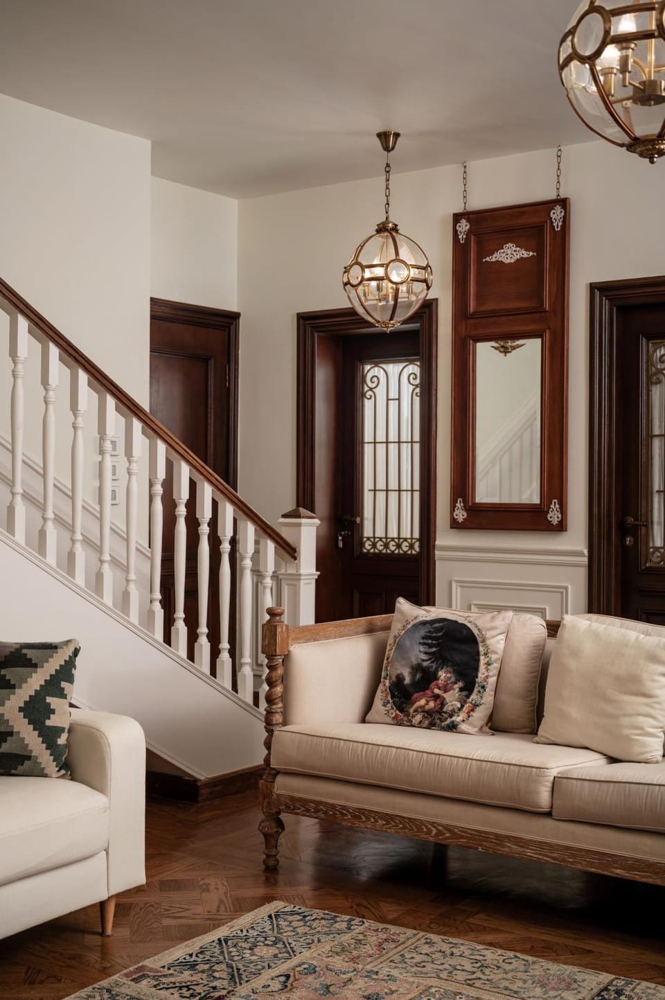 Living room, Seating area