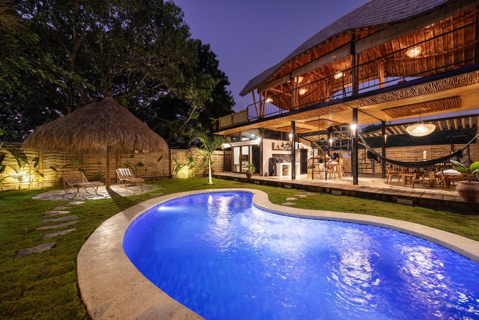 Garden, Swimming pool