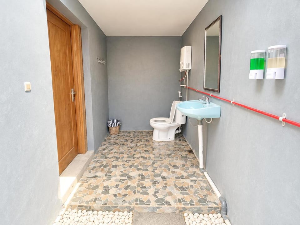 Toilet, Bathroom