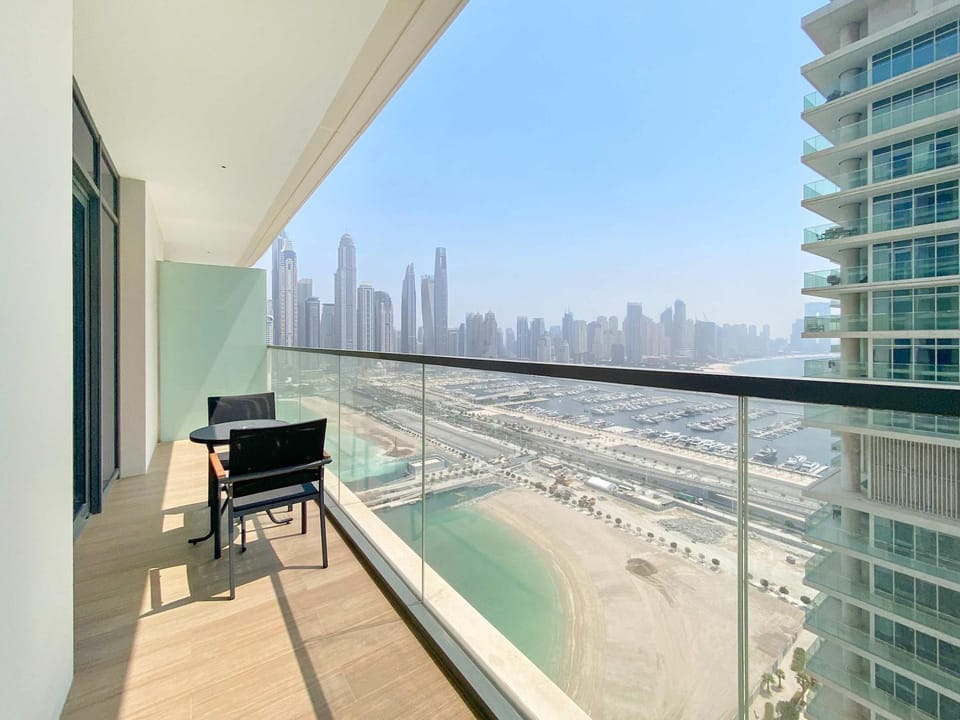 Balcony/Terrace, City view