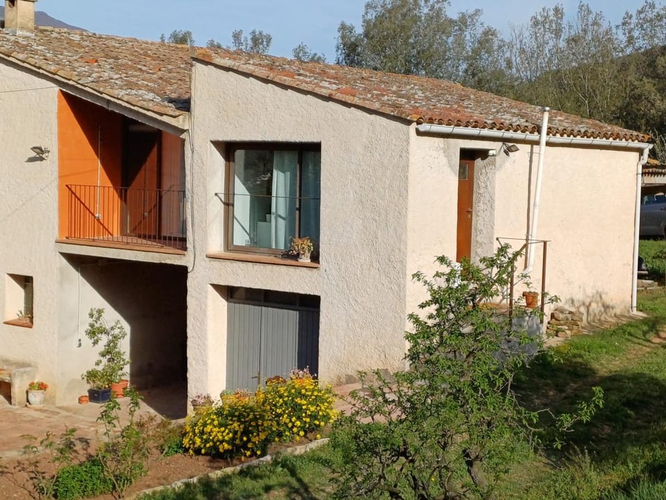 Property building, Facade/entrance, Garden, Balcony/Terrace, Garden view