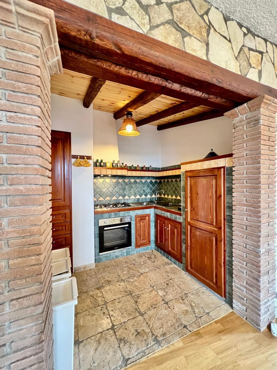 Kitchen or kitchenette, minibar, pet friendly, stove
