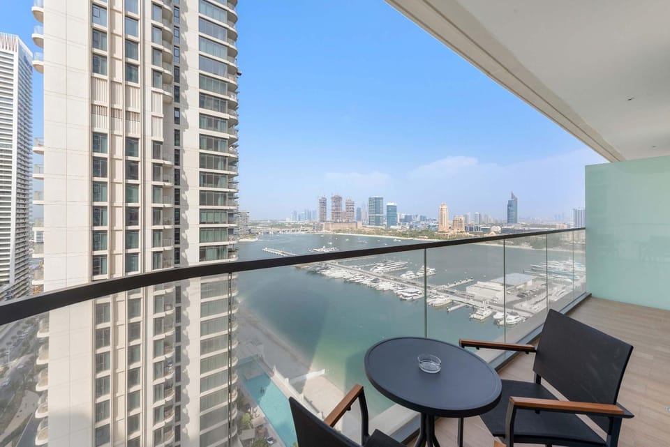 Balcony/Terrace, City view