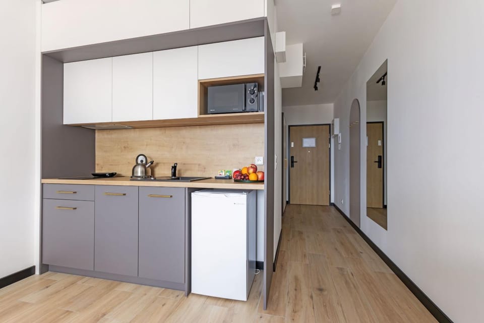 Kitchen or kitchenette, oven, pet friendly, stove