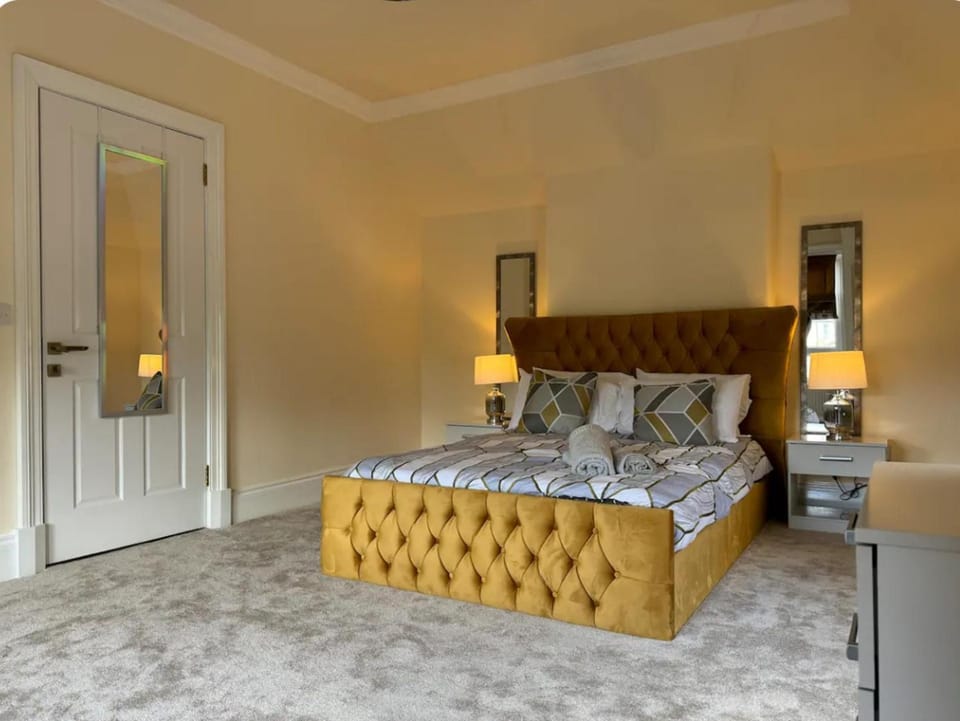 Bed, Bedroom